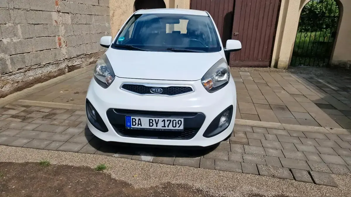 Używany Kia Picanto 69 KM (50 kW) 2011 Biały Hatchback