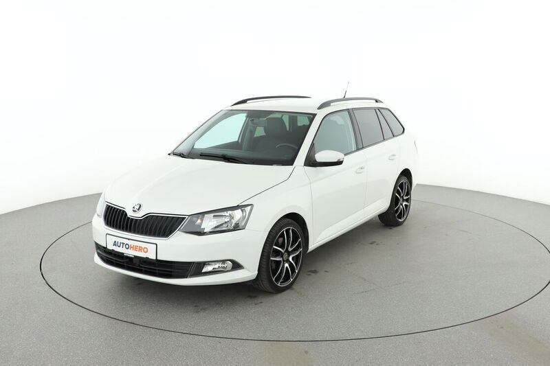 Weiß Gebraucht 2015 Skoda Fabia Ambition Kombi | 12.410 € (Etwas zu teuer) - Bild 1/4