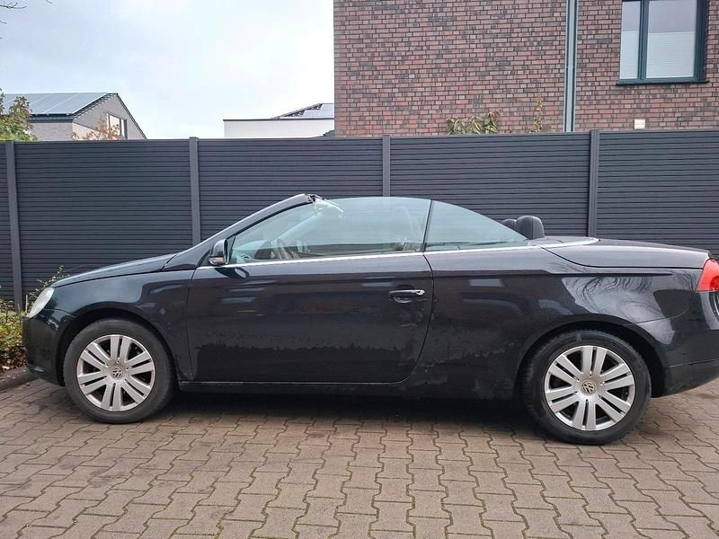 Schwarz Gebraucht 2007 VW Eos Cabrio | 4.000 € (Fairer Preis) - Bild 1/4