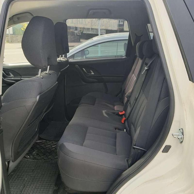 Gebraucht Mahindra XUV500 140 PS (102 kW) 2017 Weiß SUV