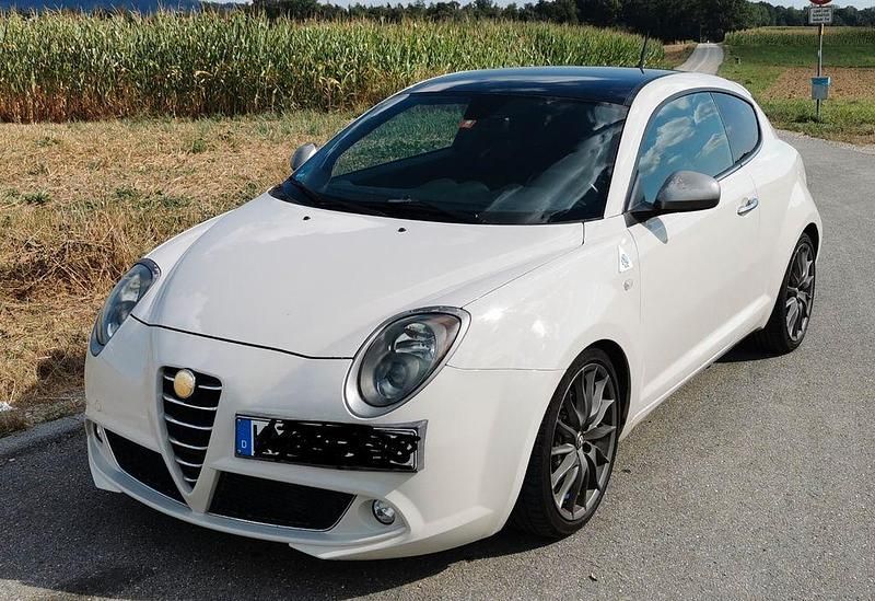 Weiß Gebraucht 2010 Alfa Romeo MiTo Quadrifoglio Verde Kleinwagen | 3.750 € (Guter Preis) - Bild 1/4