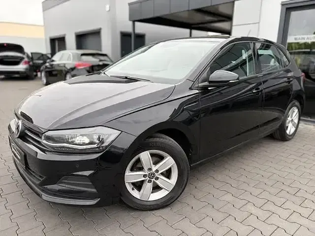 Gebraucht VW Polo Comfortline 95 PS (69 kW) 2018 Schwarz Kleinwagen