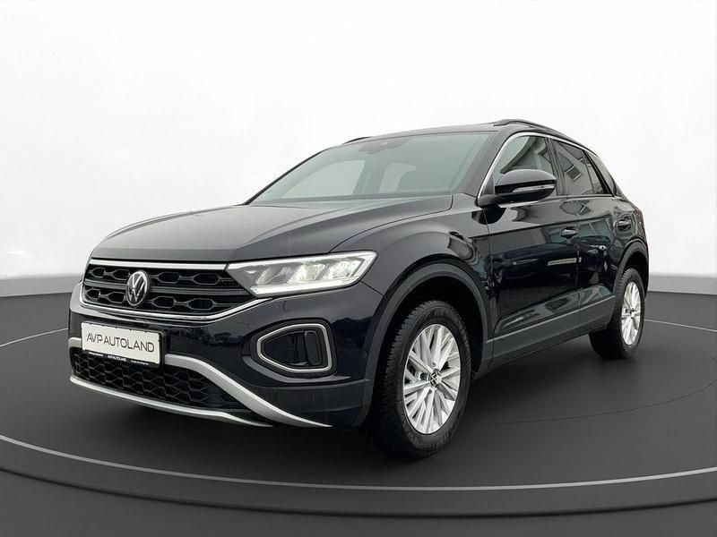 Gebraucht VW T-Roc Life 116 PS (85 kW) 2024 Deep black perleffekt SUV