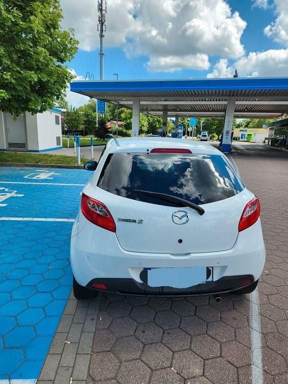 Gebraucht Mazda 2 Kenko 84 PS (61 kW) 2013 Schwarz Kleinwagen