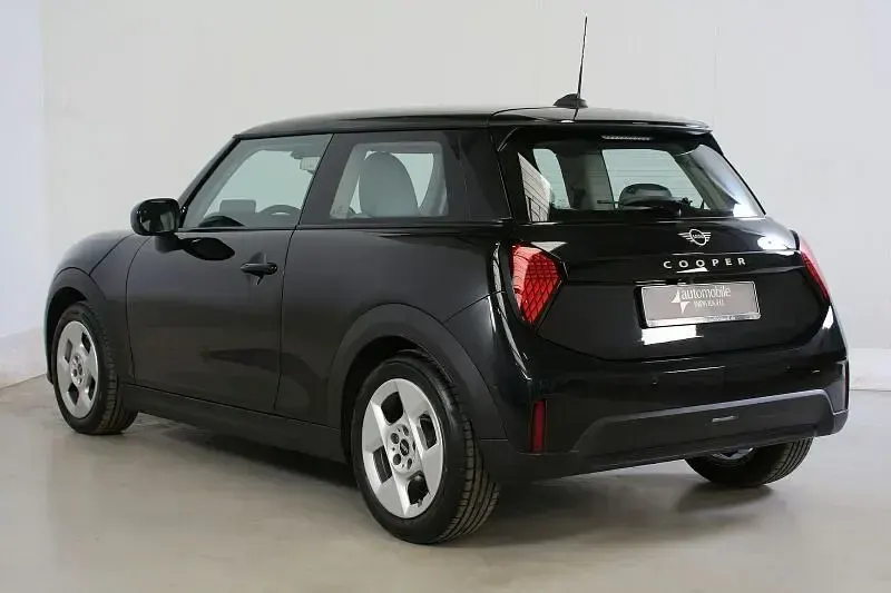 Brugt Mini Cooper Classic 156 HK (114 kW) 2024 Sort Hatchback