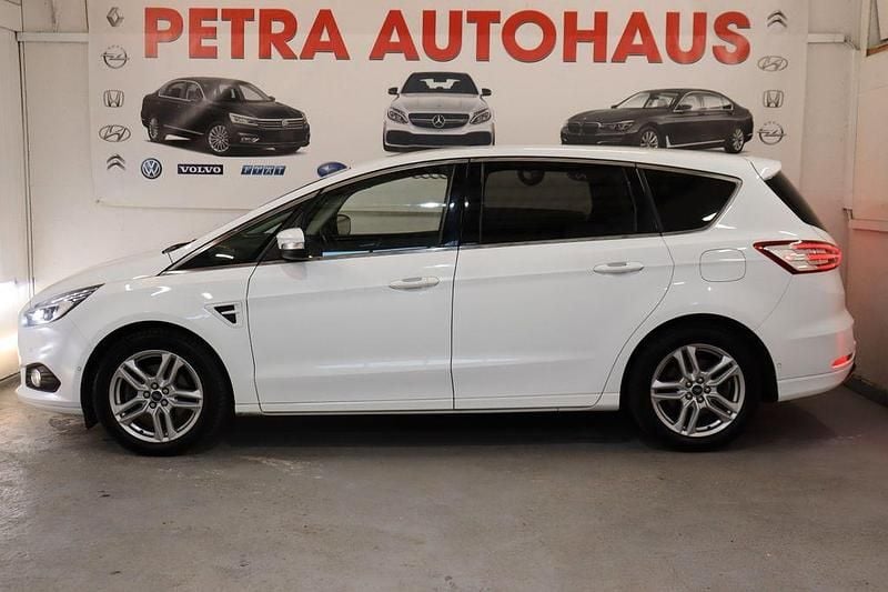 Gebraucht Ford S-MAX Titanium 190 PS (139 kW) 2019 Weiß Van / Kleinbus