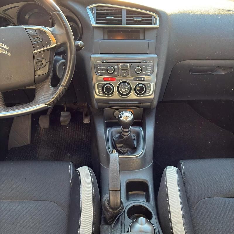 Gebraucht Citroën C4 Exclusive 111 PS (81 kW) 2011 Schwarz Limousine