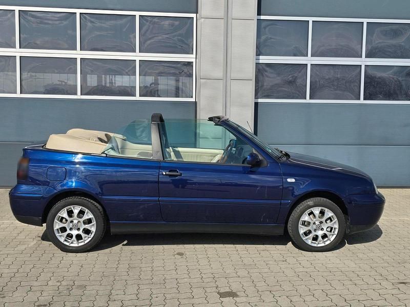 Gebraucht VW Golf Cabriolet Highline 101 PS (74 kW) 2000 Blau Cabrio