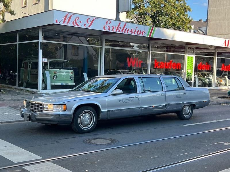 Silber Gebraucht 1995 Cadillac Fleetwood Limousine | 6.990 € - Bild 1/4