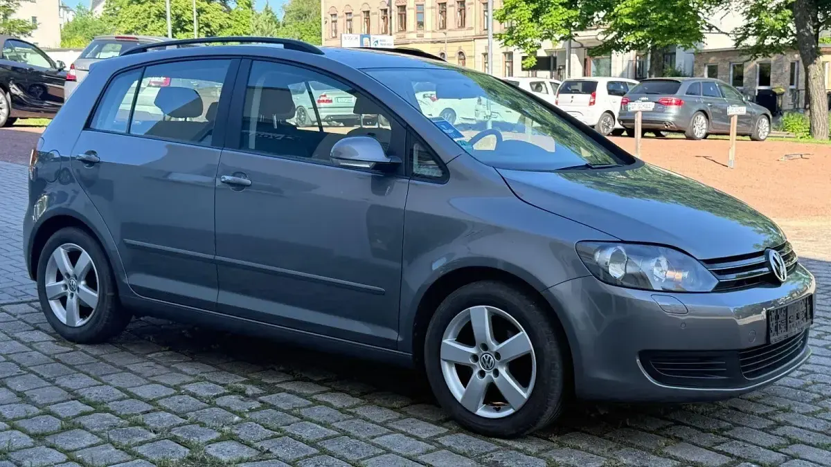 Gebraucht VW Golf VII Comfortline 122 PS (89 kW) 2013 Grau Limousine