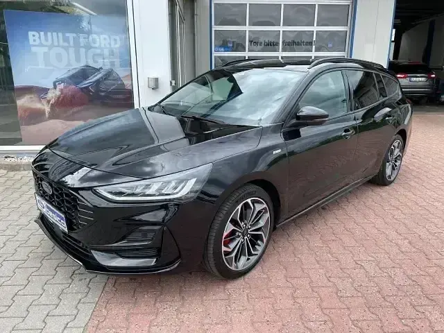 Gebraucht Ford Focus ST-Line 155 PS (114 kW) 2022 Schwarz Kombi