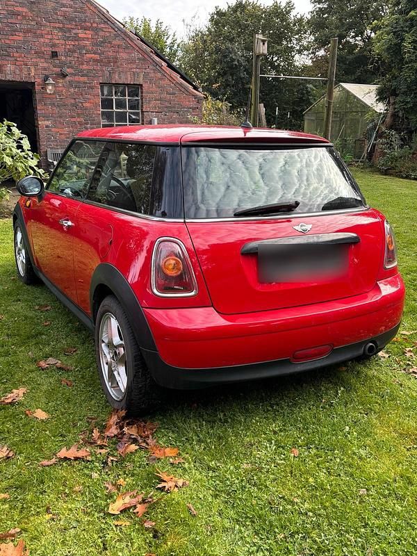 Gebraucht Mini ONE 95 PS (69 kW) 2007 Rot Kleinwagen