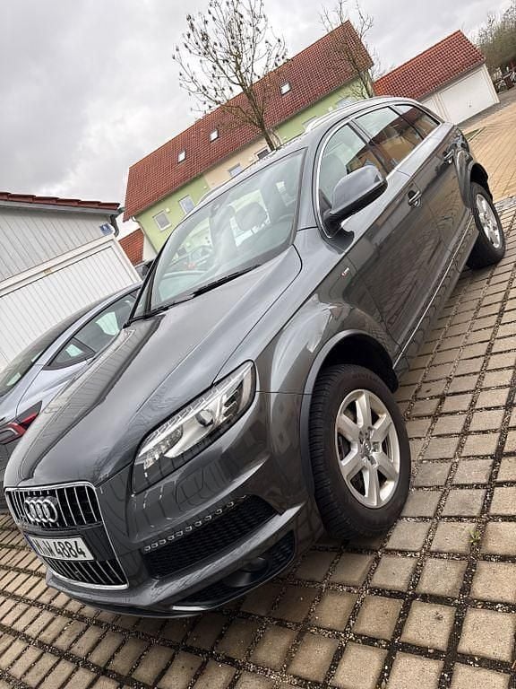 Gebraucht Audi Q7 Ambiente 245 PS (180 kW) 2015 Grau SUV