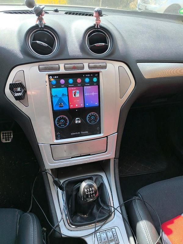 Gebraucht Ford Mondeo 140 PS (102 kW) 2010 Grau Kombi