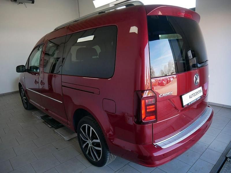Gebraucht VW Caddy Maxi 102 PS (75 kW) 2016 Rot Van / Kleinbus