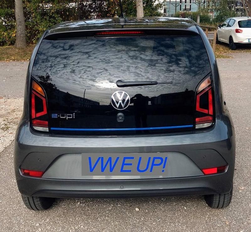 Gebraucht VW e-up! Style 61 kW (83 PS) 2022 Grau Kleinwagen