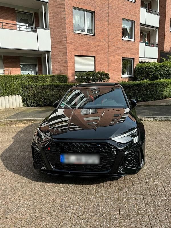 Schwarz Gebraucht 2024 Audi RS3 Premium Kleinwagen | 60.000 € (Superpreis) - Bild 1/4