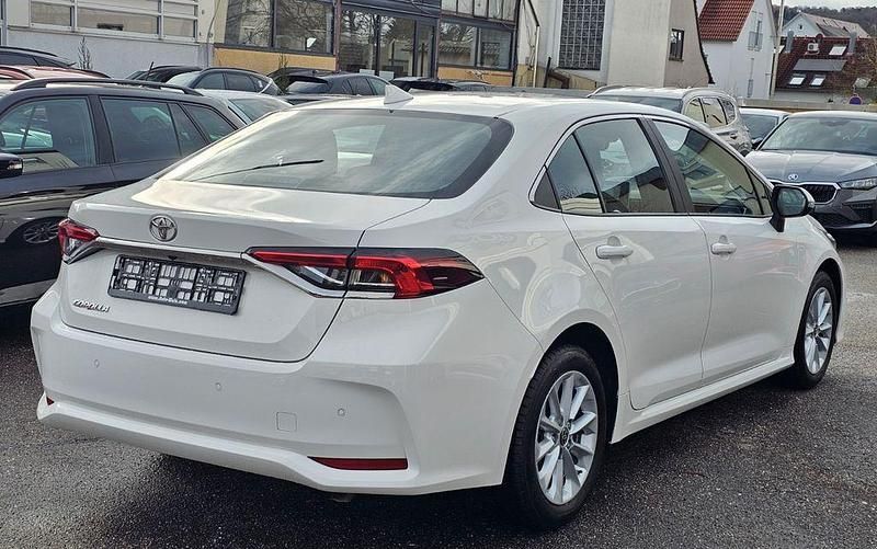 Gebraucht Toyota Corolla Comfort 140 PS (102 kW) 2023 Weiß Limousine