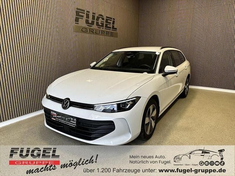 Gebraucht VW Passat 150 PS (110 kW) 2024 Pure white Kombi