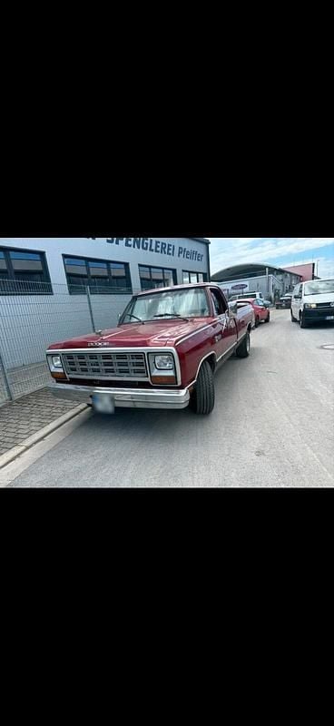 Second-hand Dodge Ram 1983 Roșu Pickup