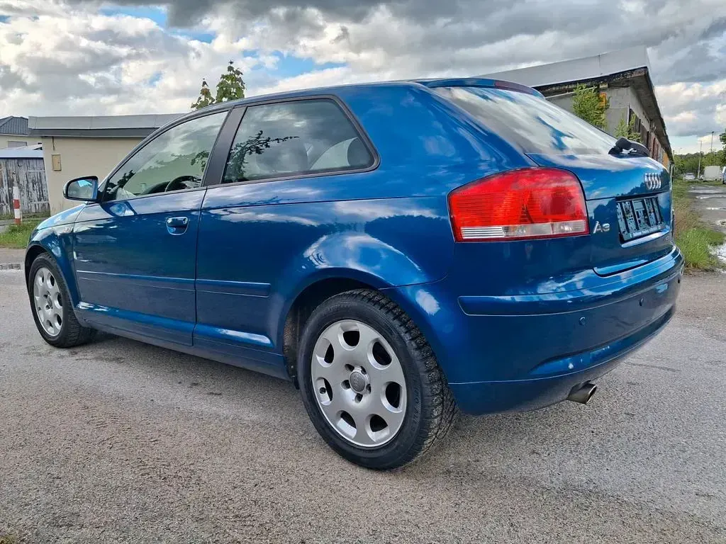 Occasion Audi A3 Attraction 102 ch (75 kW) 2003 Bleue Citadine