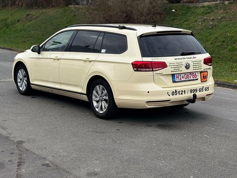 Gebraucht VW Passat Trendline 150 PS (110 kW) 2015 Beige Kombi