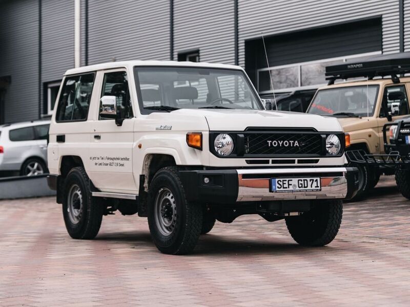 Neu 2024 Toyota Land Cruiser SUV | 69.500 € - Bild 1/4