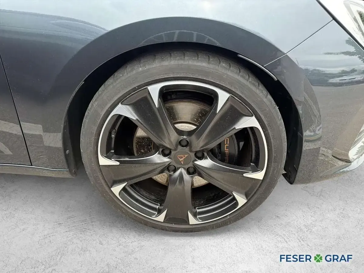 Gebraucht Cupra Leon VZ 245 PS (180 kW) 2024 Magnetic grau metallic Kombi