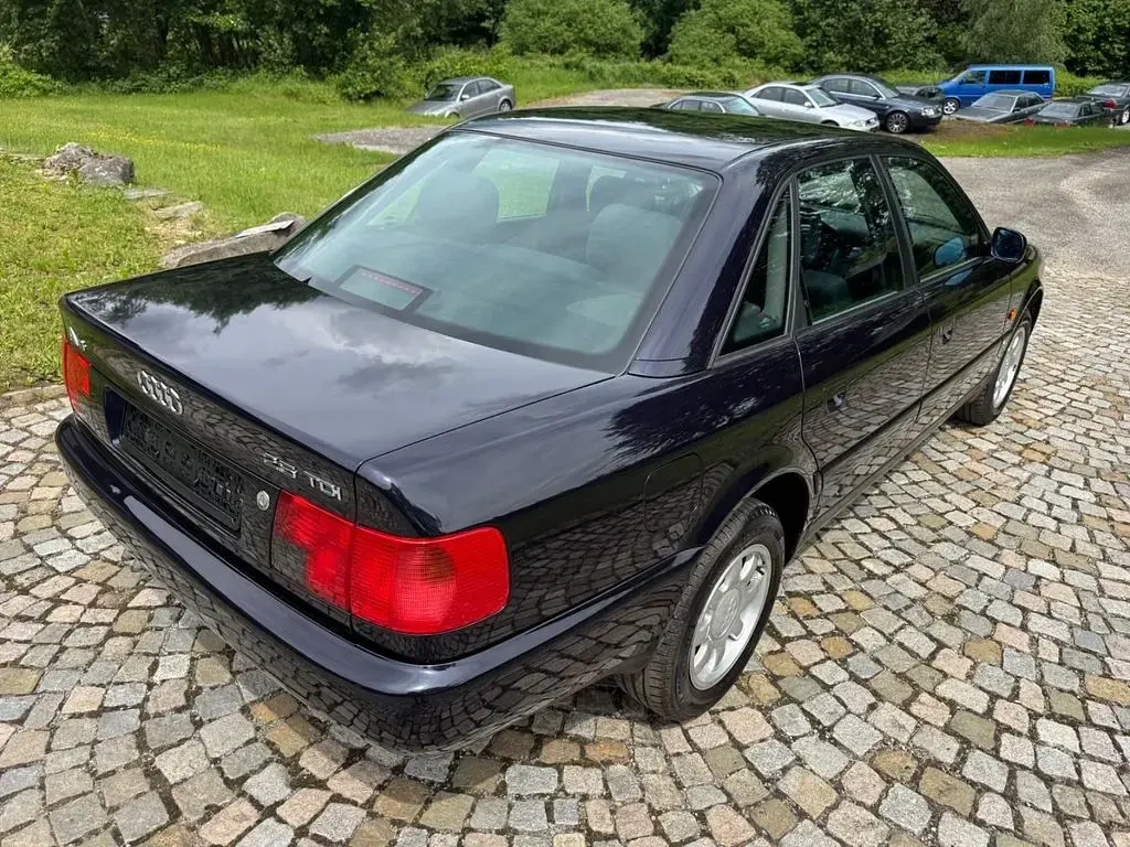 Gebraucht Audi A6 116 PS (85 kW) 1996 Blau Limousine