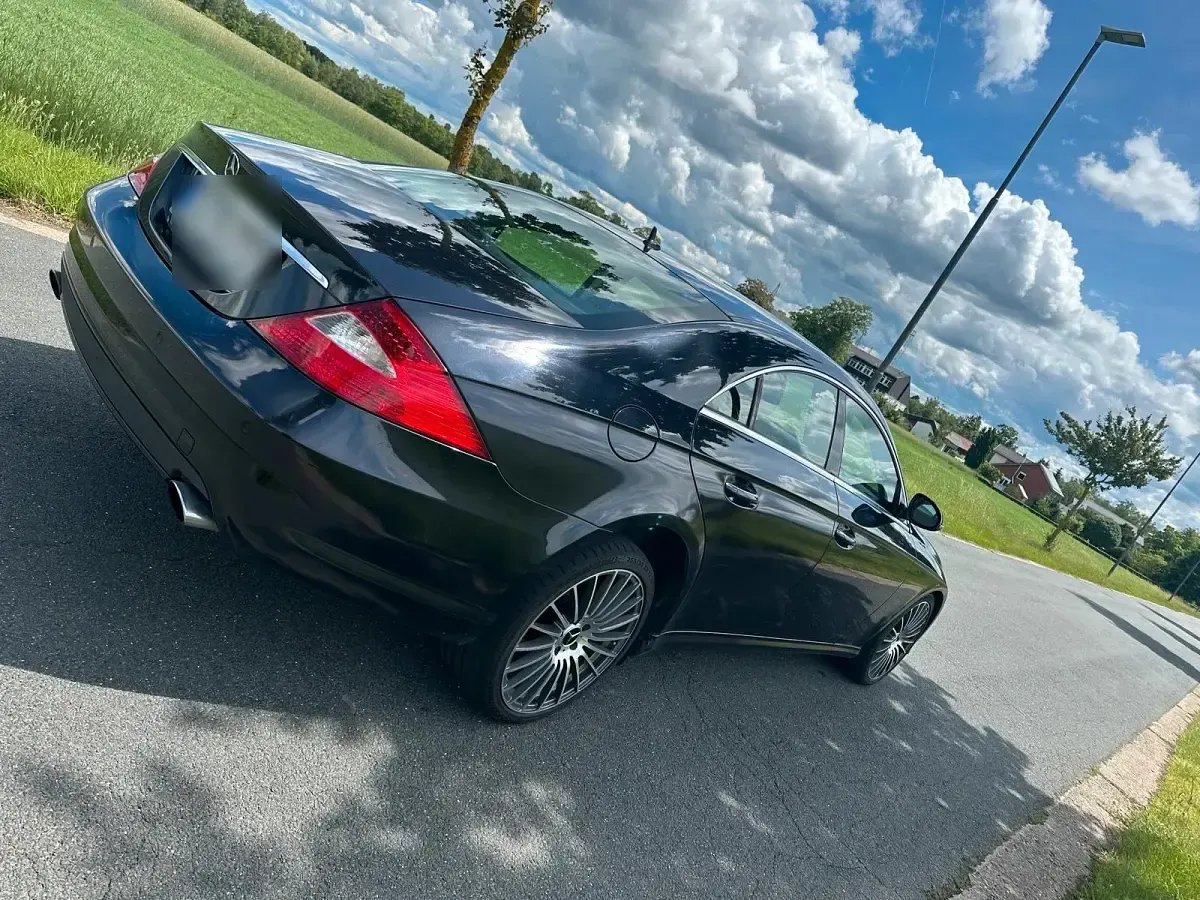Gebraucht Mercedes CLS320 AMG line 224 PS (164 kW) 2007 Schwarz Coupé