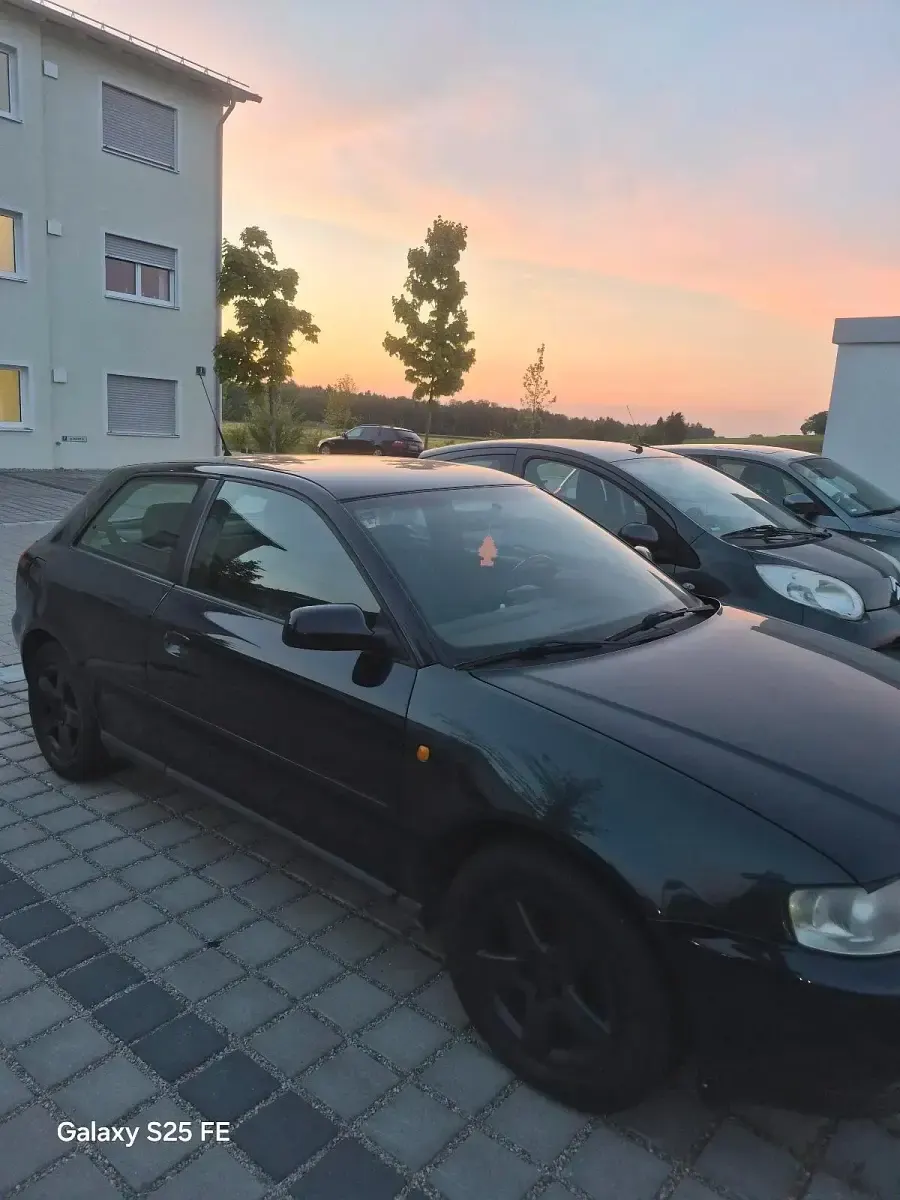 Gebraucht Audi A3 105 PS (77 kW) 2001 Blau Kleinwagen