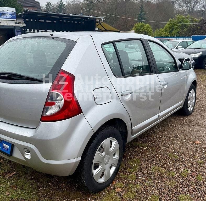 Second-hand Dacia Sandero Stepway 84 CP (61 kW) 2010 Argintiu Berlinǎ