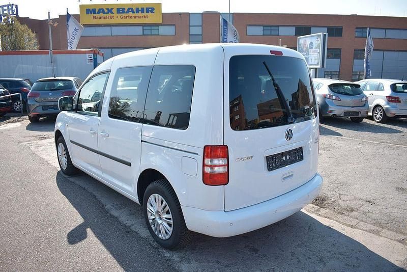 Gebraucht VW Caddy Trendline 102 PS (75 kW) 2014 Weiß Van / Kleinbus