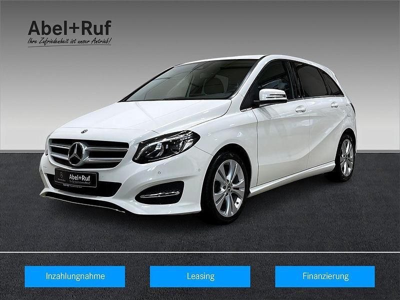 Weiß Gebraucht 2018 Mercedes B200 Urban Van / Kleinbus | 17.699 € (Etwas zu teuer) - Bild 1/4