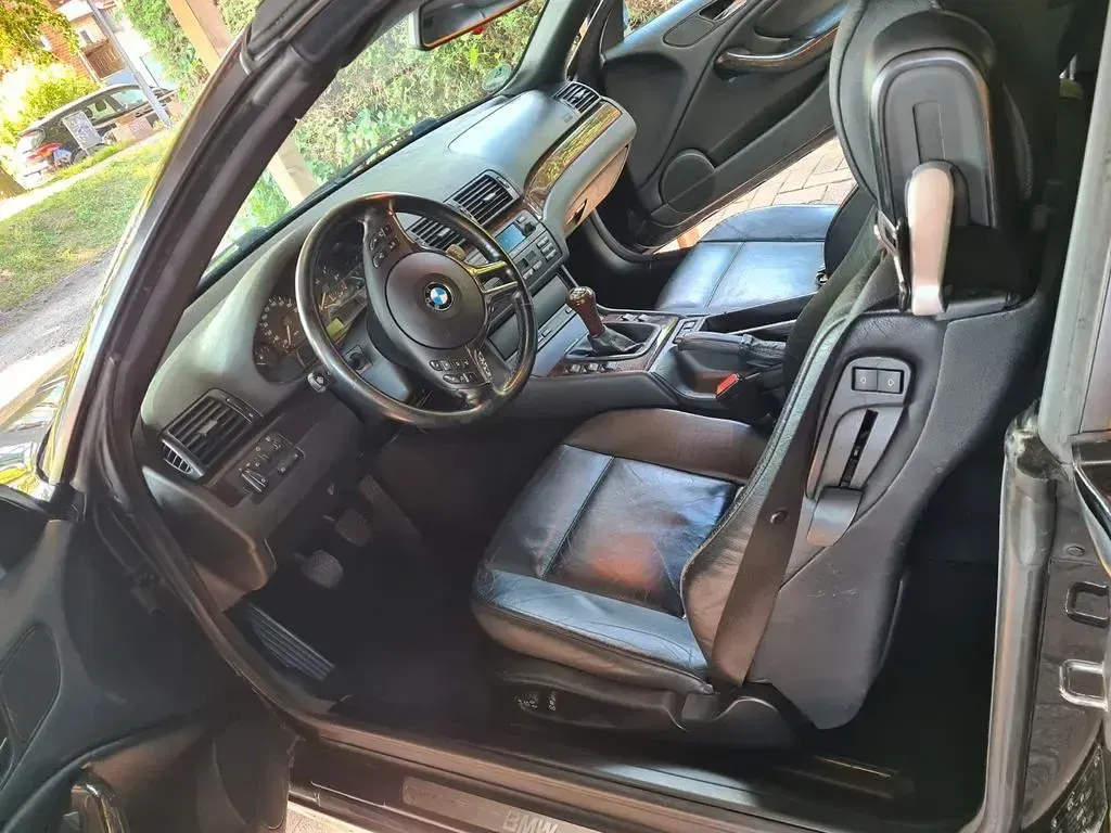 Gebraucht BMW 318 150 PS (110 kW) 2002 Schwarz Cabrio