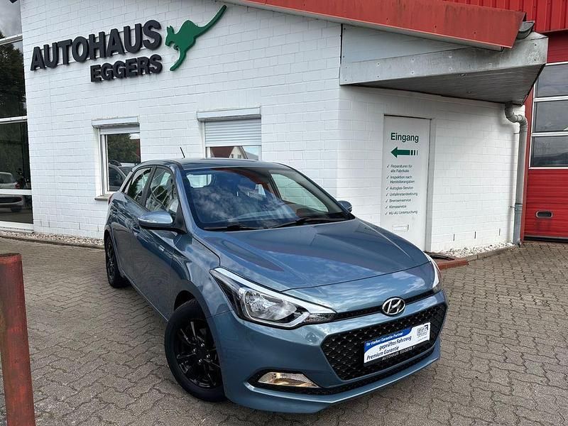Blau Gebraucht 2018 Hyundai i20 GO! Limousine | 9.750 € (Fairer Preis) - Bild 1/4
