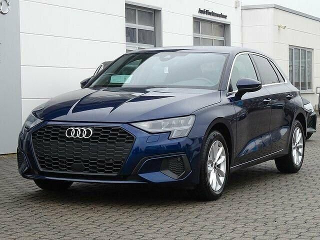 Usata Audi A3 150 CV (110 kW) 2024 Blu Berlina