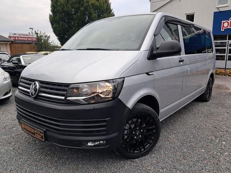 Reflexsilber metallic Gebraucht 2017 VW T6 Van | 17.999 € - Bild 1/4