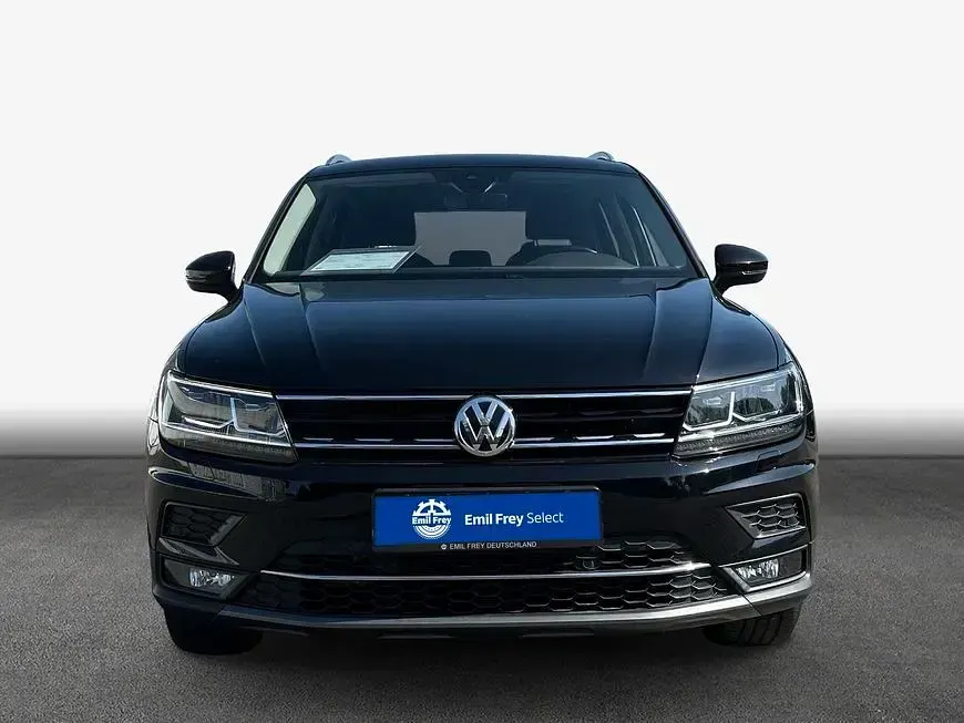 Gebraucht VW Tiguan Highline 150 PS (110 kW) 2020 Deep black perleffekt SUV