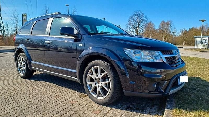 Blau Gebraucht 2012 Fiat Freemont Lounge SUV | 6.500 € (Guter Preis) - Bild 1/4