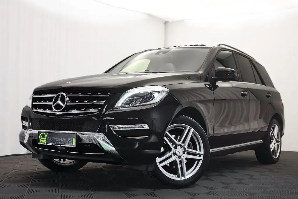 Gebraucht Mercedes ML350 258 PS (189 kW) 2014 Schwarz SUV