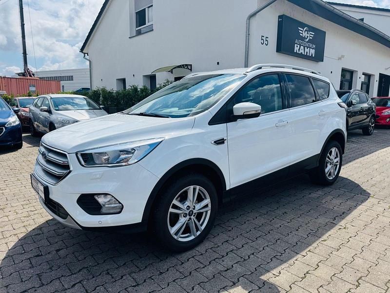 Gebraucht Ford Kuga 120 PS (88 kW) 2019 Weiß SUV