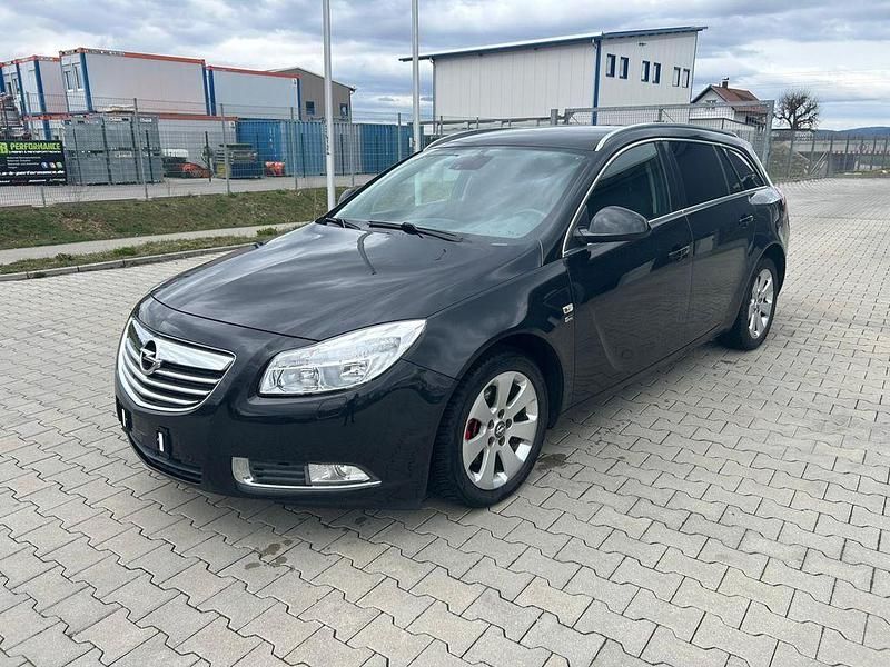 Gebraucht Opel Insignia 160 PS (117 kW) 2012 Schwarz Kombi