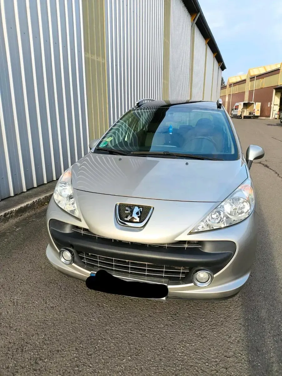 Gebraucht Peugeot 207 120 PS (88 kW) 2009 Silber Kombi