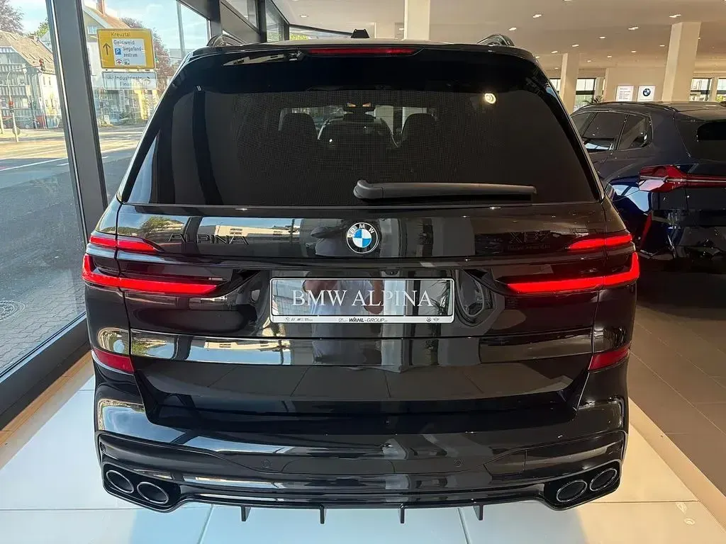 Neu Alpina XB7 621 PS (456 kW) 2025 Schwarz SUV