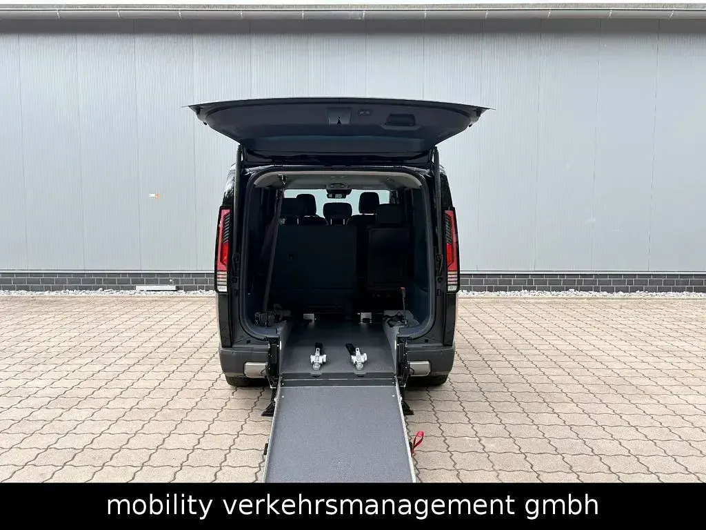 Neu Kia PV5 Plus 119 kW (163 PS) 2026 Schwarz Van / Kleinbus