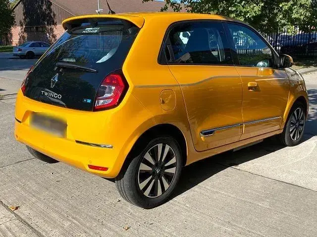 Gebraucht Renault Twingo 44 kW (60 PS) 2022 Gelb Kleinwagen