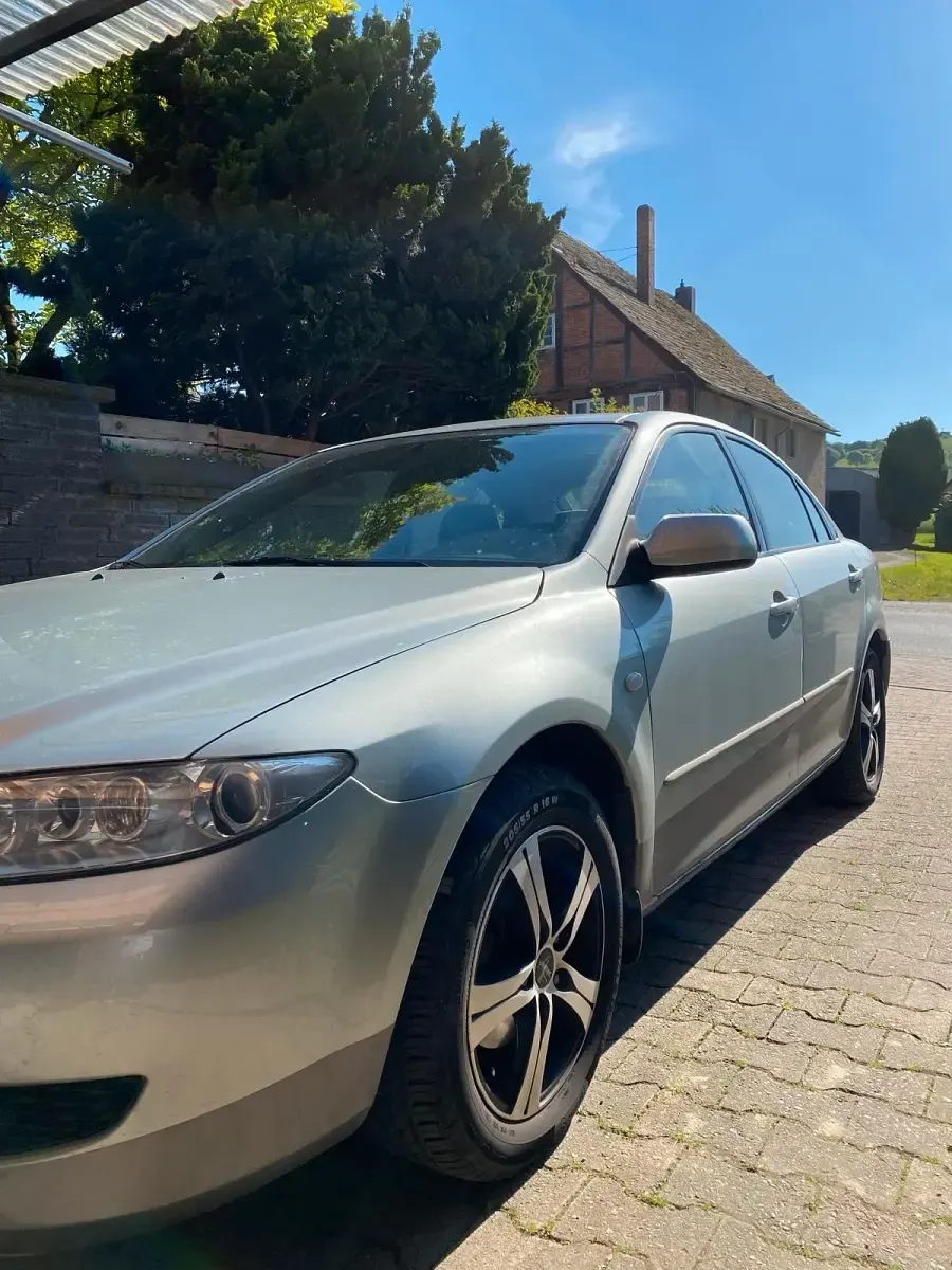 Używany Mazda 6 119 KM (87 kW) 2003 Szary Sedan/Limuzyna