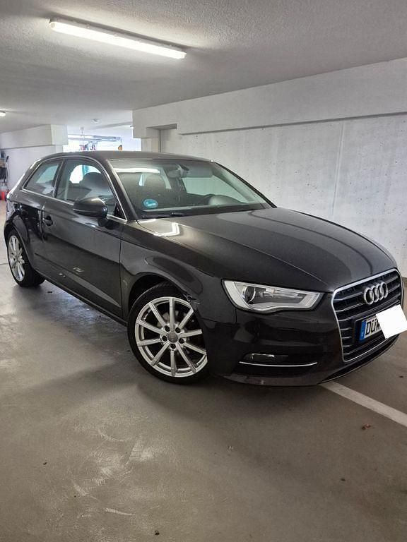Braun Gebraucht 2014 Audi A3 Ambition Limousine | 8.000 € (Fairer Preis) - Bild 1/4