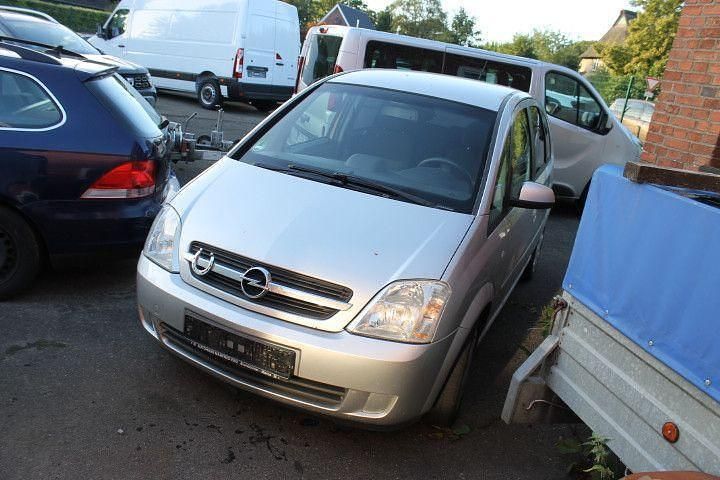 Silber Gebraucht 2005 Opel Meriva Edition Van / Kleinbus | 350 € (Superpreis) - Bild 1/4